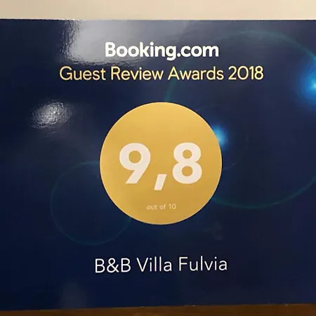 לינה וארוחת בוקר Fulvia 4*