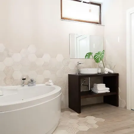 Fulvia לינה וארוחת בוקר